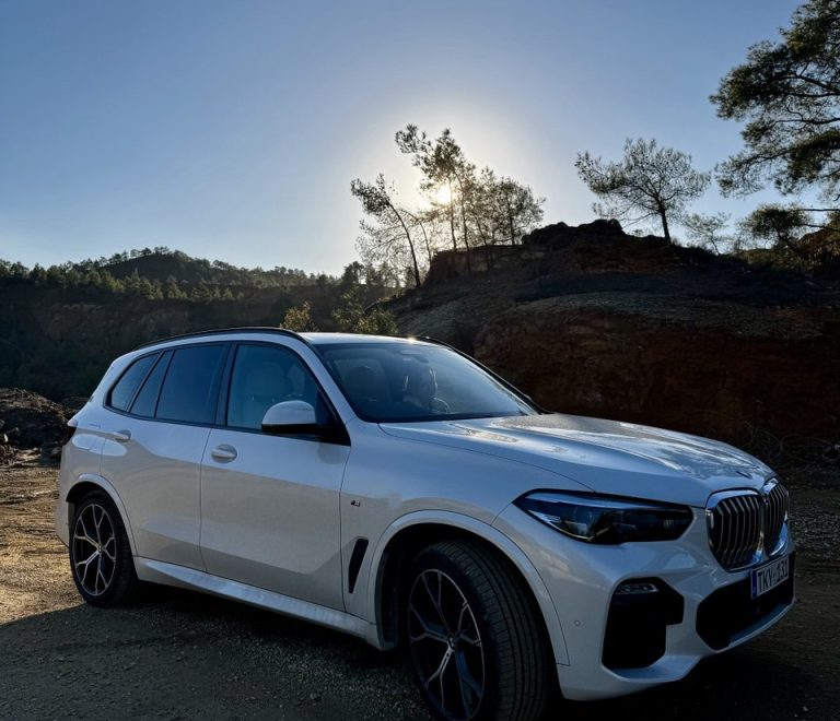 LUXURY CAR LEASING SOLUTIONS FOR BUSINESSES AND INDIVIDUALS